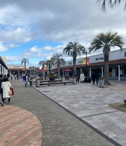 三田アウトレットモール